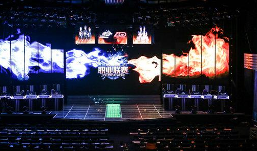 LPL季后赛：今天16：45 EDG vs FPX