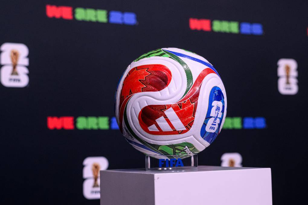 火箭重返西部第五坐稳位置！申京狂砍23+11+7化身全能控场中锋，传球视野无敌还能硬凿内线，五年1.85亿这合同血赚不亏